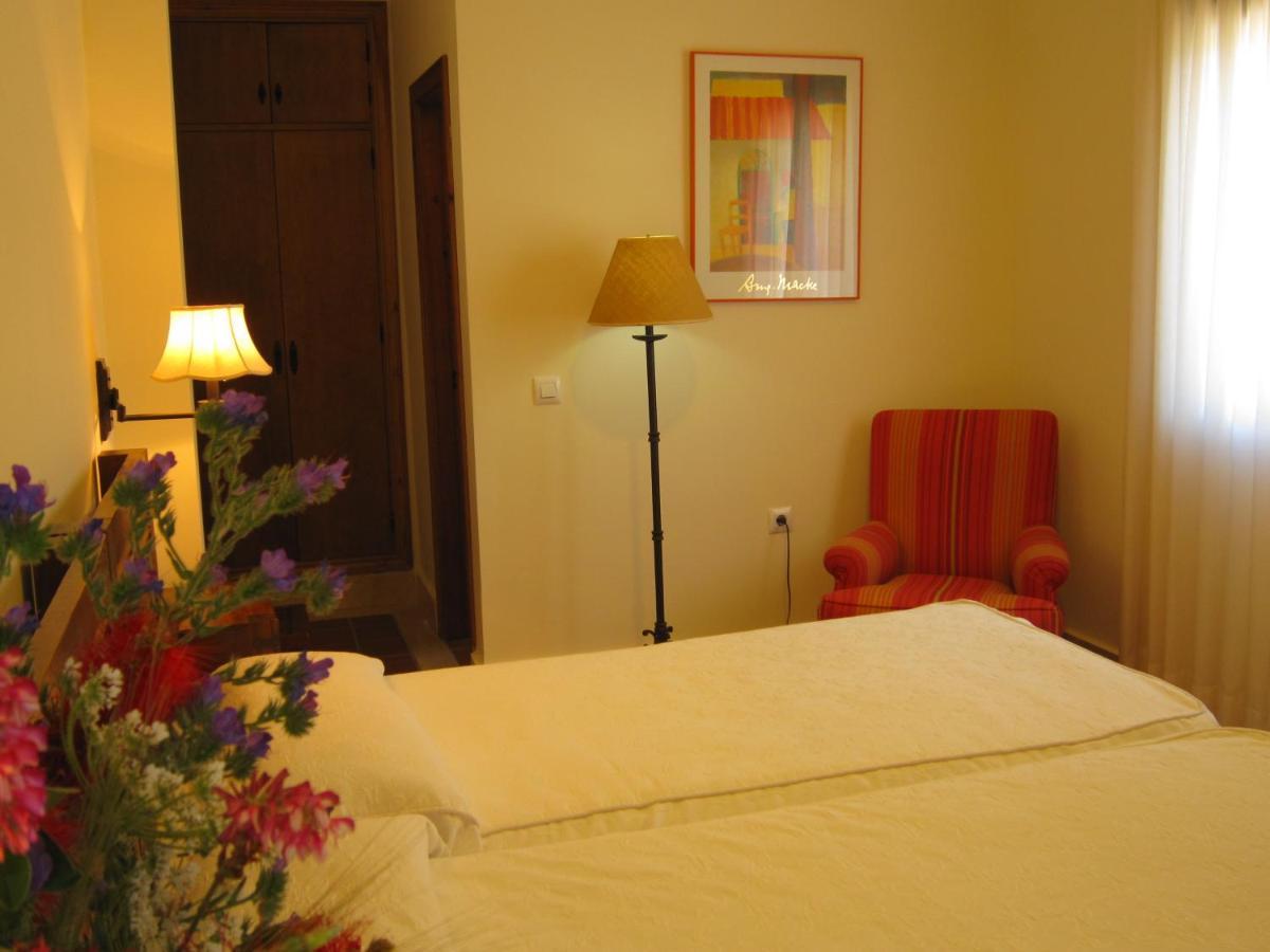 Hotel Sindhura เวเฮร์ เด ลา ฟรอนเตรา ภายนอก รูปภาพ