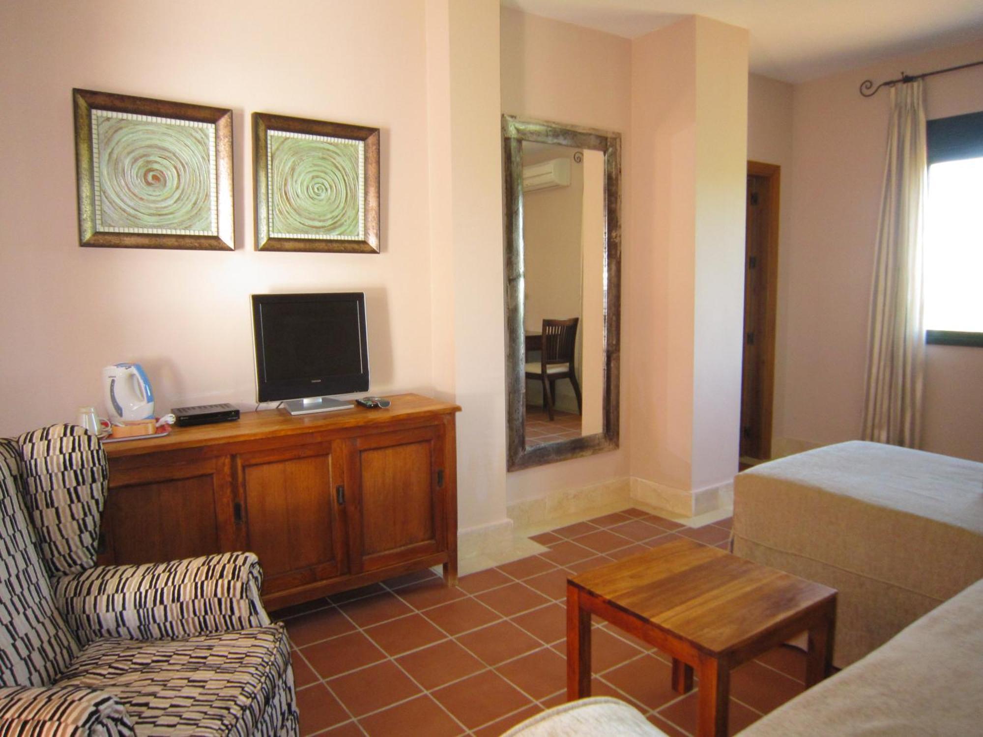 Hotel Sindhura เวเฮร์ เด ลา ฟรอนเตรา ภายนอก รูปภาพ